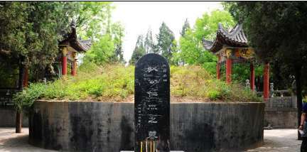 千年族谱的出现，专家出现说话，祖先是一代神探